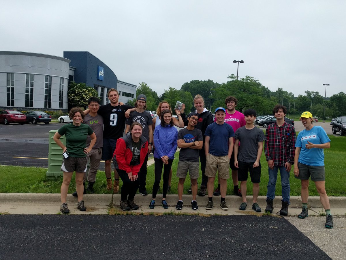 verawp's tweet photo. Clover sampling complete in Madison, WI, USA for the global urban evolution project #GLUE #EcoFieldCourse2018 #urbanecology @UWMadScience @NelsonInstitute @carlyziter @evoecolab @creekthinker @AshraftAhmady @jameskollross https://t.co/WFQkMzPYXJ
