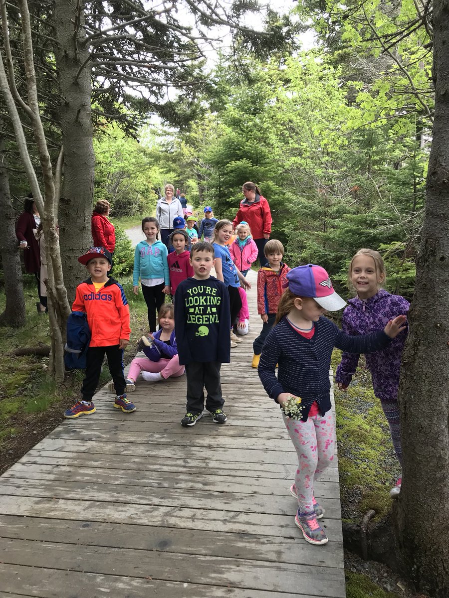 MsPowersClass's tweet photo. Enjoying a beautiful hike. #sleepgoodtonight https://t.co/M961WTopZ5