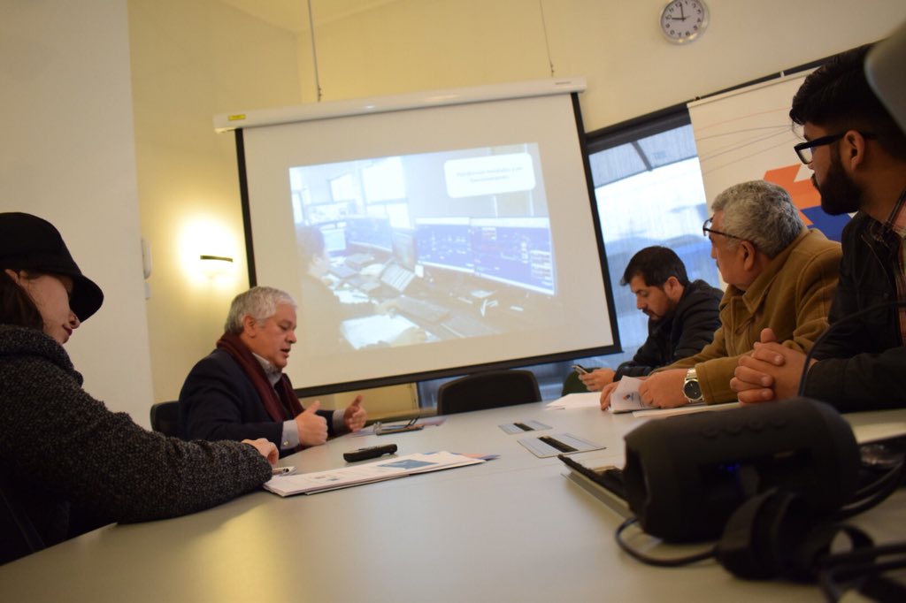 EFEValparaiso's tweet image. Estamos presentando el balance de nuestro plan de Mejoramiento de la Calidad, Confiabilidad y Satisfacción Usuaria: 8 grandes proyectos para fortalecer el servicio a los pasajeros, con inversión aproximada de $20.000 millones #MetroReloaded #MiMetroTuMetro 😎