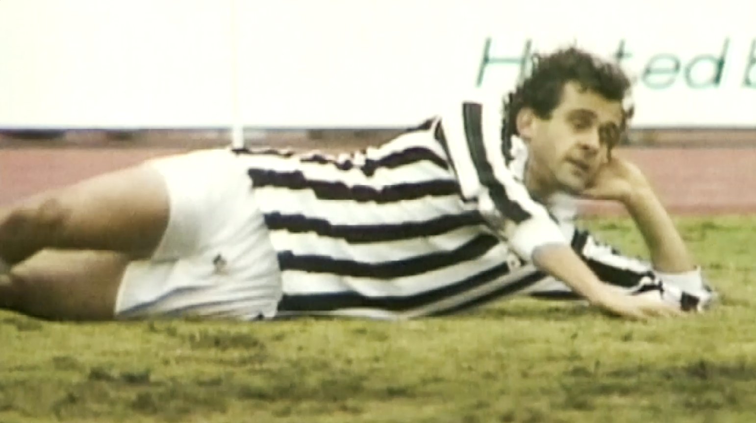Happy birthday to one of the best to ever wear the Bianconeri shirt, Michel Platini.   