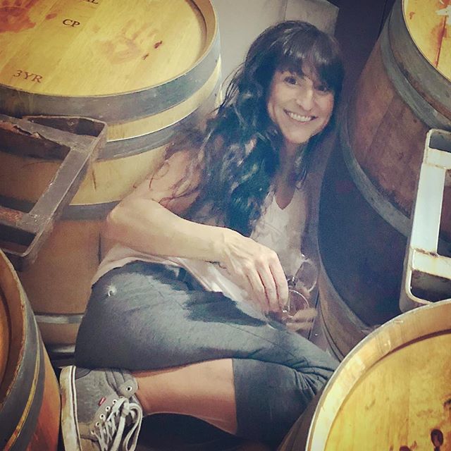 Turiyawines's tweet photo. Sometimes I look like a cat stuck in a tree #microwinery #climbing #wineglassinhand #catinatree #rescueme #illstayhere #wine #winetasting #🍷 #💪🏼 #💃🏻 #barrels #whathappensatthewinerystaysatthewinery https://t.co/Rf3xRD3pzG https://t.co/CU2pUtYSdt