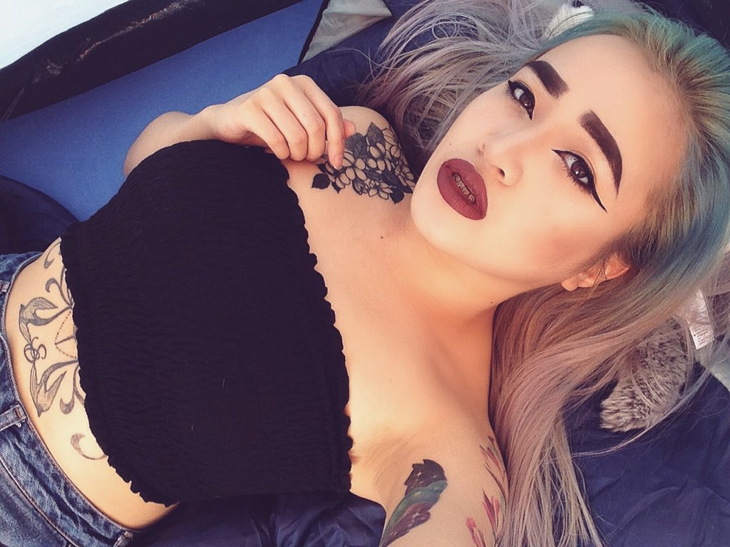 Sam (@ilsamanthali) / Posts / X