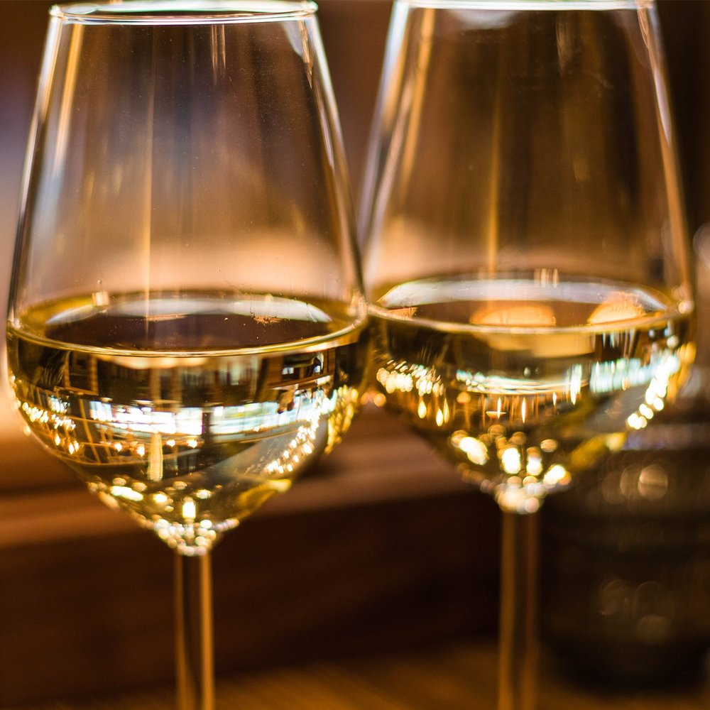 This month, receive a complimentary glass of wine and canapes on arrival 🍷✨ 

AND if you book for 2 or more guests before the 30th June, you will receive 25% off of your final bill!!

Book via the enquiry form at the following link and quote JUNEDINING: 
bit.ly/2toJdLQ