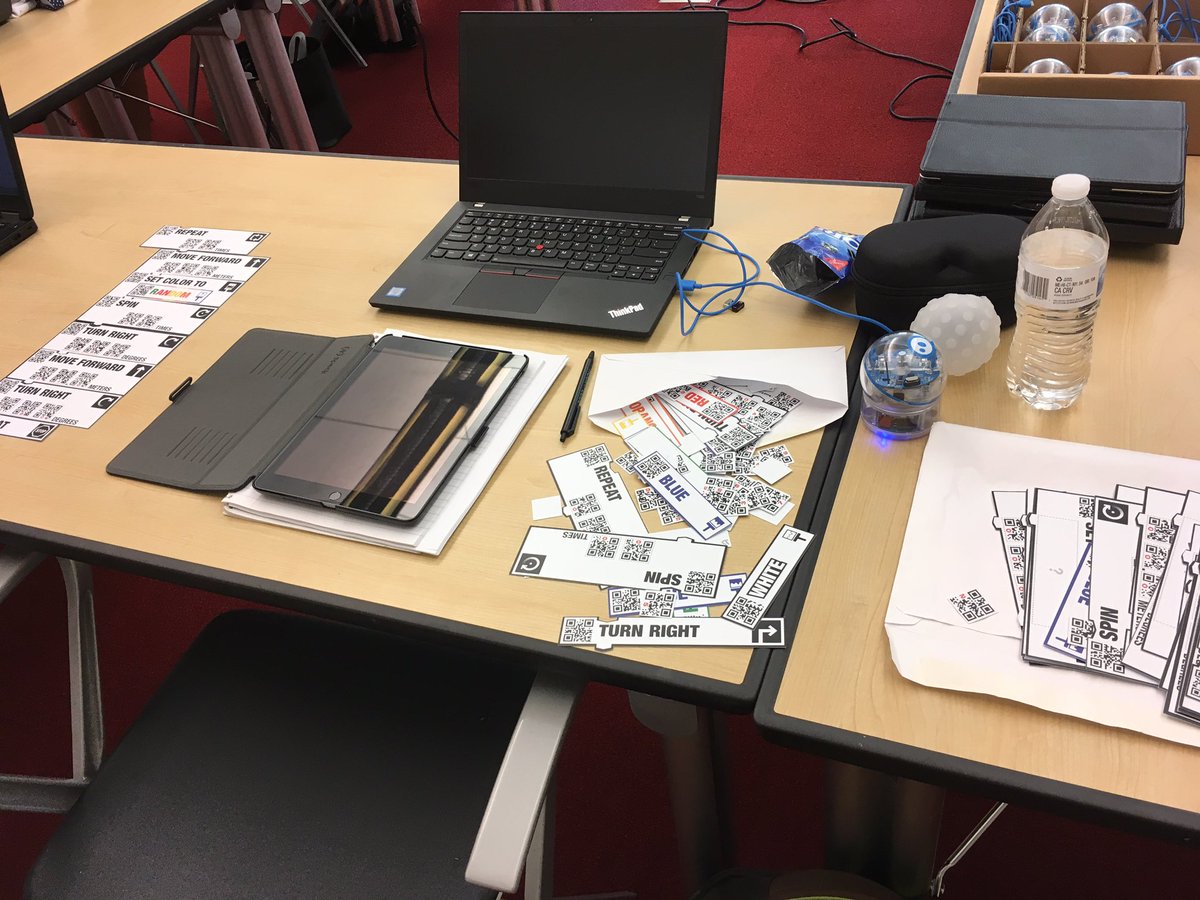 _davidkmann's tweet image. Oh Snap! Educators using @SASeducator CodeSnaps at #edcampCode. #CS4NC #codemore #ohsnap #sasteacherteam2018