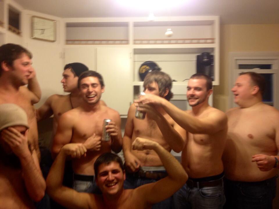 allison_whitead's tweet photo. Wedding week day 4. First party at the new house means no shirt party..for the guys! #whiteadwasted https://t.co/FH8VxkbiET