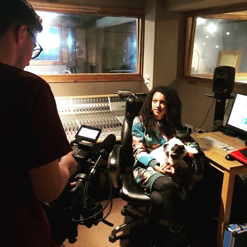 SBW_Advertising's tweet photo. Meet our newest member of the team, assistant music producer, Mabli the dog. With owner and singer/songwriter Kizzy Crawford. Don’t worry, you’ll get to hear what we’ve been up to very soon.
#eincymoedd #OurValleys #agencylife #forthegoodstuff @SBW_Advertising @TalkValleys https://t.co/698RJVACzG