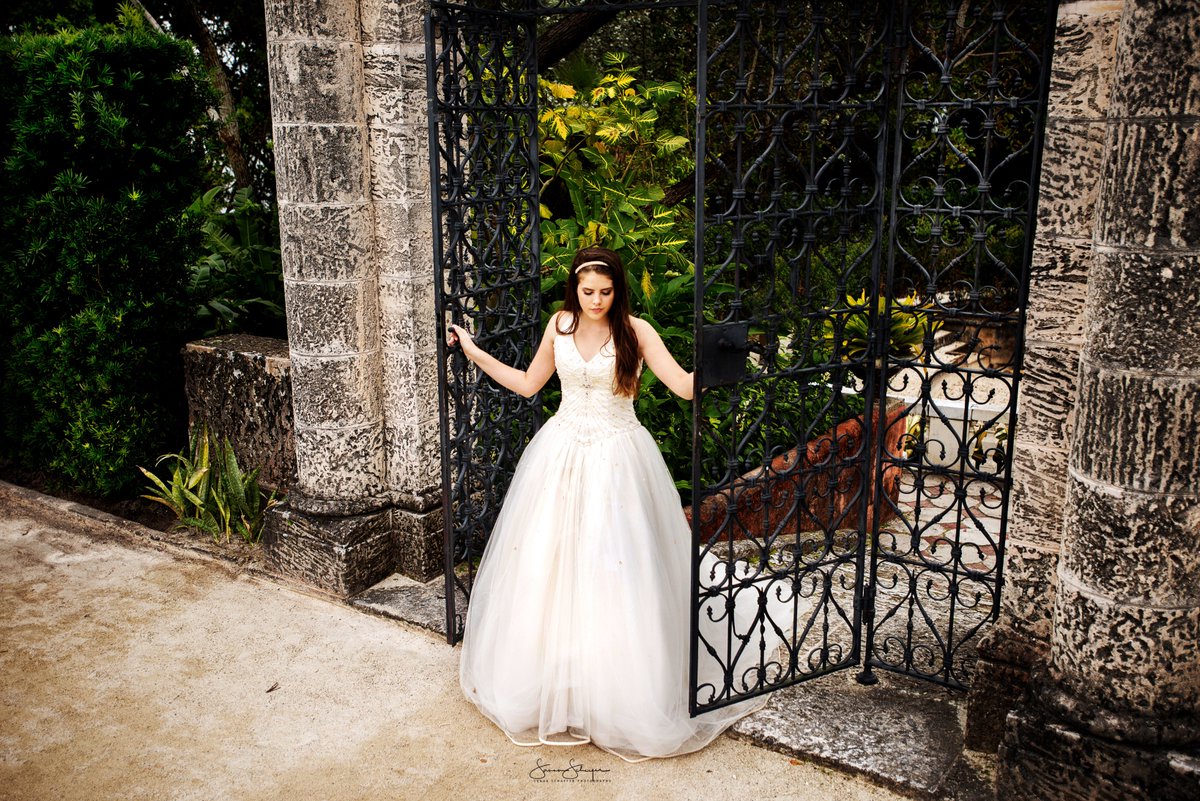 SanaaSchaefer's tweet photo. #sanaaschaeferphotography #professionalphotographer #teenmodel #teengirls #quinceañera #quinceanera #photooftheday #quinceaneradress #vizcaya #vizcayamuseum #coralgables #miami #beyourself #beunique #beyou #teenmodel #teengirls #teenage #teenagegirls #15 #15thbirthday #nikonusa https://t.co/oTHvCgJqQw