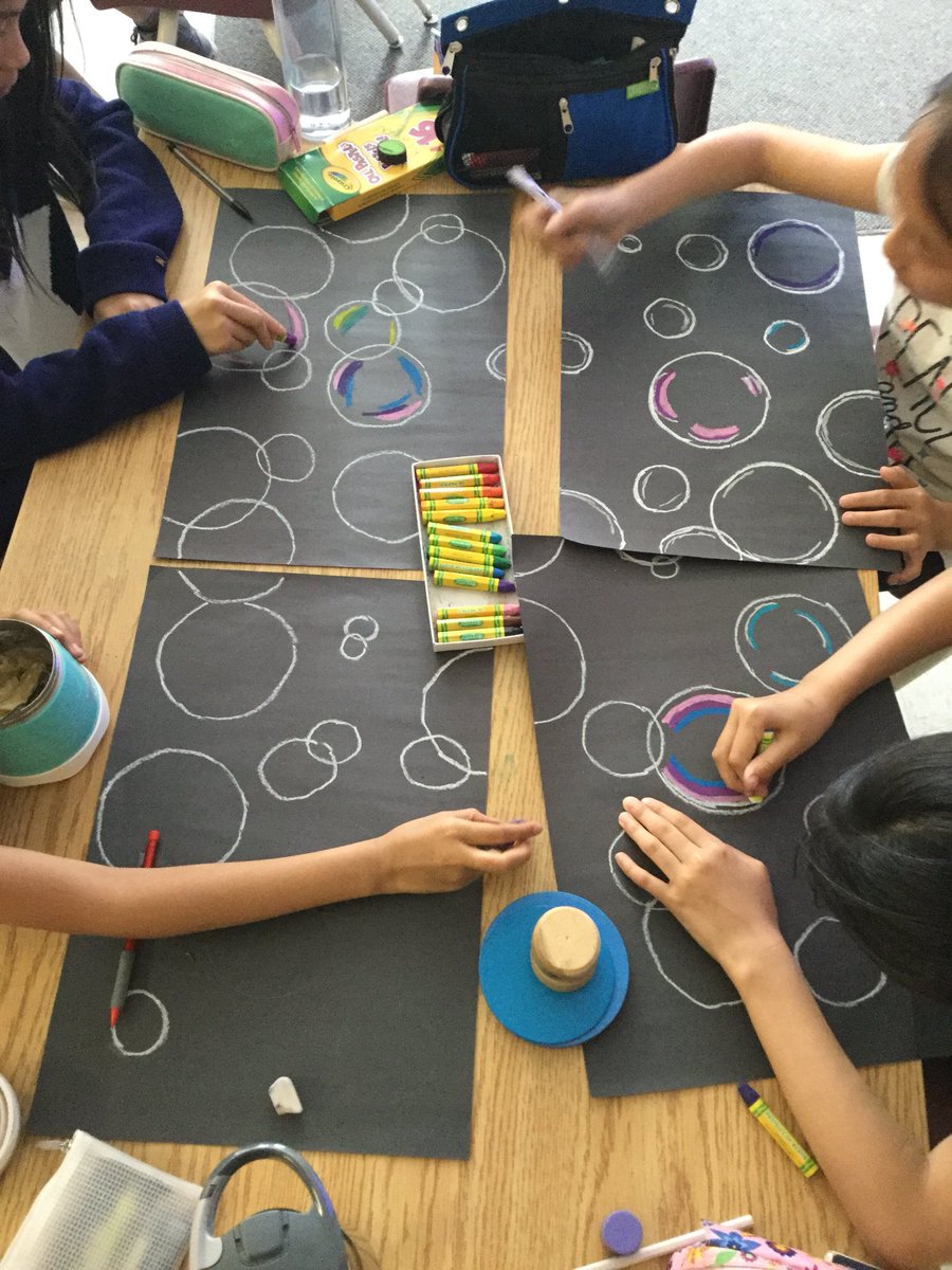 StudyingwithMsB's tweet photo. We are floating into summer with our bubble #art ๐จ๐ปโ๐จ๐ฉ๐ฝโ๐จ๐จ๐ค #create #pastels #yrdsbart https://t.co/QhwdquO98S