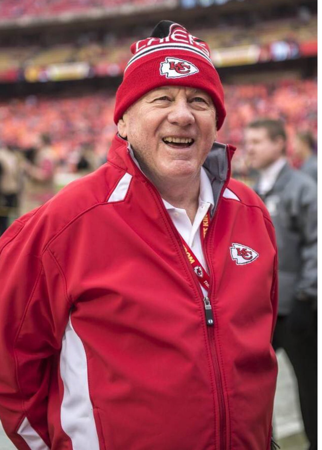 Happy birthday for former Chiefs quarterback Len Dawson, who turns 83 today! 