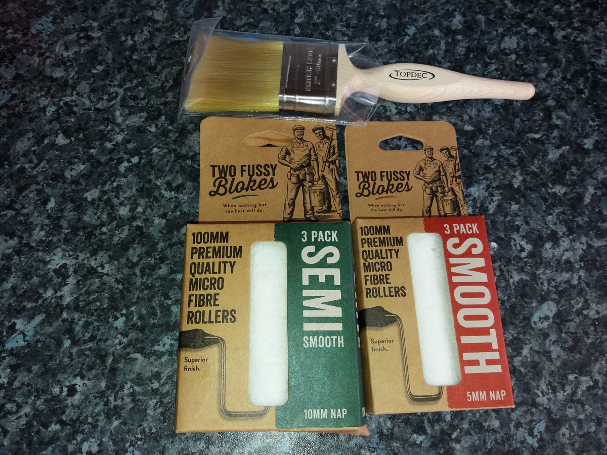 NTorranoHarling's tweet photo. Thank you @topdecbrush for the express delivery of @TwoFussyBlokes sleeves I hope theyre are good as people say! Fran loves the sweets too! #trusttopdec
Thanks for the #goldpro brush. Won with TopDecs competition for predicting #England to win #WorldCup #win #lose #draw https://t.co/mMGCG6aNRK