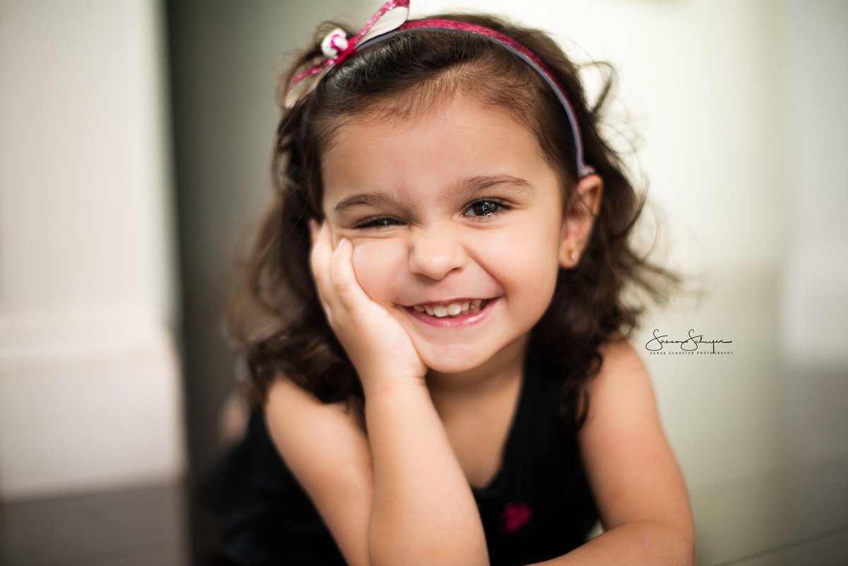 SanaaSchaefer's tweet photo. “The innocence of children is what makes them stand out as a shining example to the rest of Mankind”. -Kurt Chambers 
#sanaaschaeferphotography #nikonnofilter #nikonusa #toddlers #professionalphotographer  #girls #photooftheday #takecareofyourkids   #children  #toddlerlife https://t.co/u0pPTcwiS3