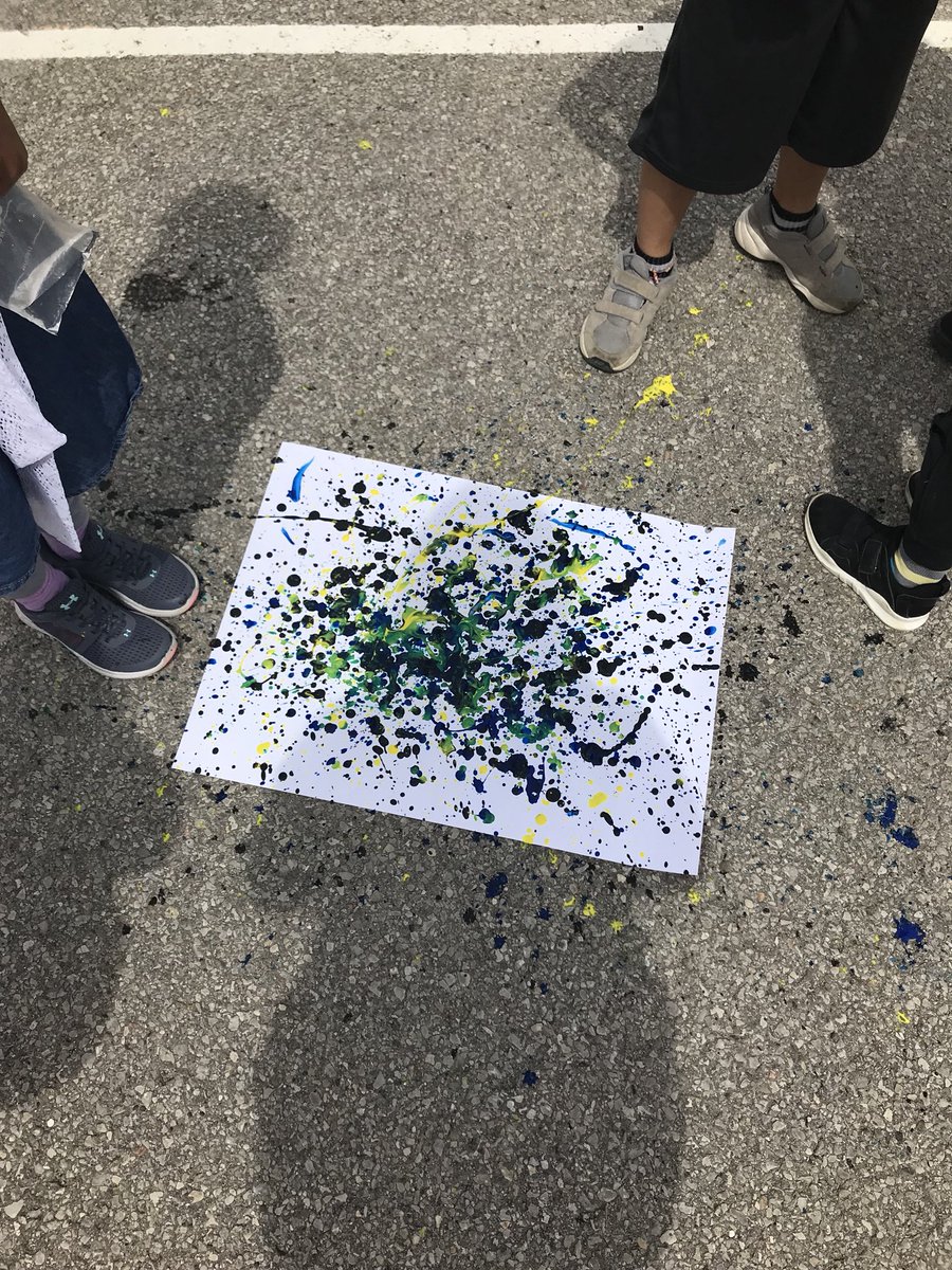 smithers_amy's tweet photo. Grade 1s created art in the style of Jackson Pollock today! #yrdsbart @hartmanheroes https://t.co/WCO4cPJZUF