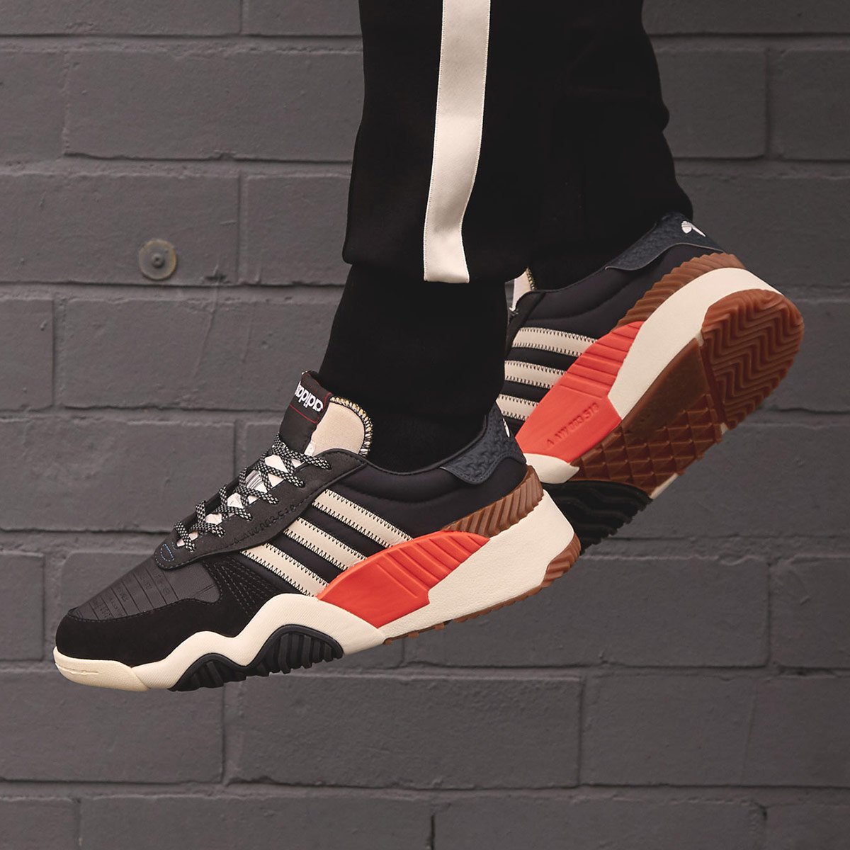 adidas aw trainer