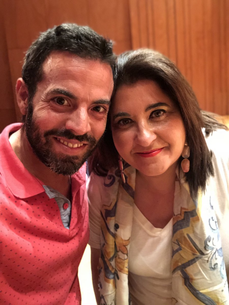 sergi_vargas's tweet photo. Un plaer conversar i compartir idees sobre la comunicació política a les xarxes amb una companya com @montse__garcia 💪🏼📱📲 #PSCTeam https://t.co/DGStzFcCfo