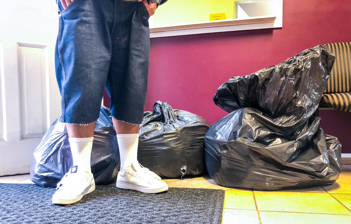 TraditionOne71's tweet photo. No suitcase? No problem! #YouAreWelcomeHere #Minimalist #AddictsInRecovery #ComeWithNothing #LeaveWithEverything #ADayInTheLifeOfARecoveryHome #TalesFromTraditionOne #WednesdayWisdom #TrashBagsAside #KeepHopeAlive https://t.co/5ZndoW3Qal