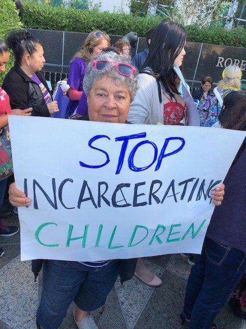 KidsPartnership's tweet photo. With our partners, 2day in Sac to stand up against Attorney Gen Session's lawsuit 2 try to strike down CA's laws that protect immigrant families. View our #Facebook live video at https://t.co/5bZoJ0F9Hj #FamiliesBelongTogether #Not1MoreDeportation #DefendSanctuary #DefendCAValues https://t.co/ncv3nlgqhZ