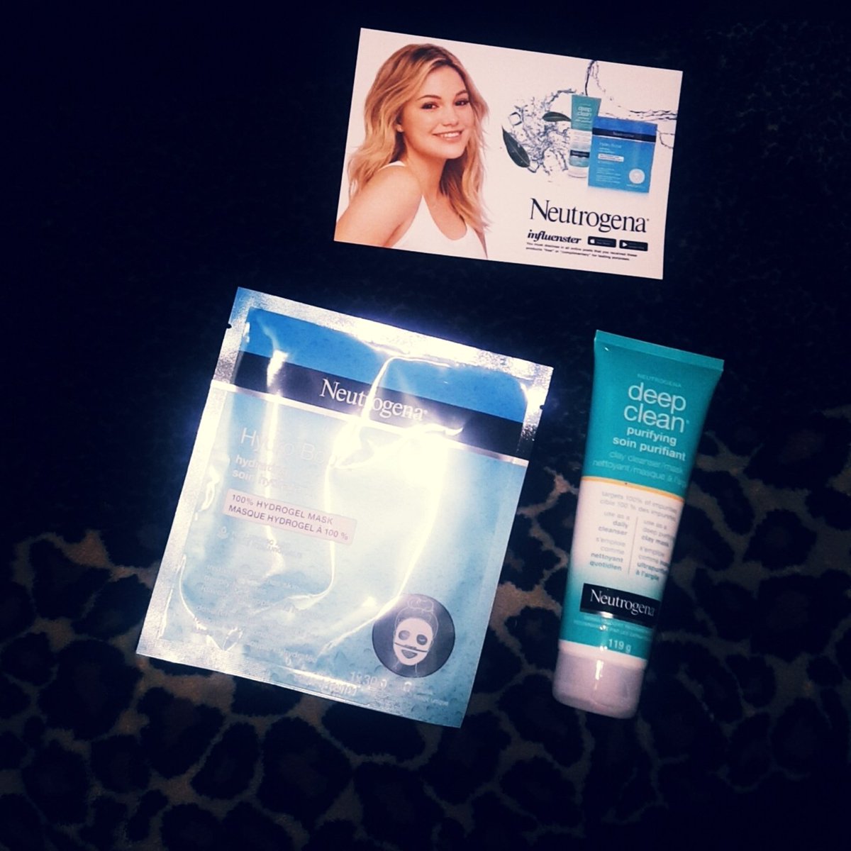 itzLokaa's tweet image. absolutely in love with the new neutrogena products! i received them complimentary to try them and review them and the mask is 1000% a yes from me. it left my skin with a cool, fresh and hydrated feeling @influenstercanada @neutrogenacanada #NeutrogenaMask #complimentary