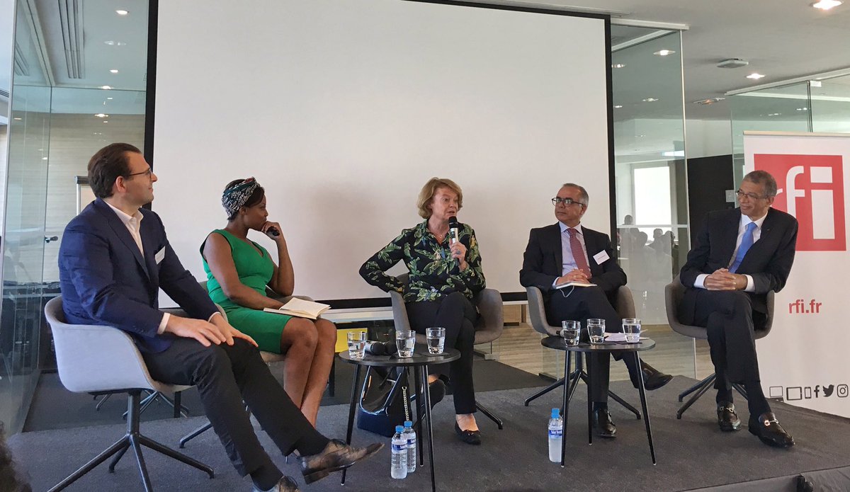 TamimEZ's tweet photo. Triste mais bien vrai ce qui dit Lionel Zinsou "L'Afrique regarde l'Europe avec plus de respect que l'Europe ne regarde l'Afrique" @zinsouofficiel @AudedeThuin @ArnoVentura @ele_asu @EurogroupFR #ATND2018 https://t.co/ue4VIuFfyE