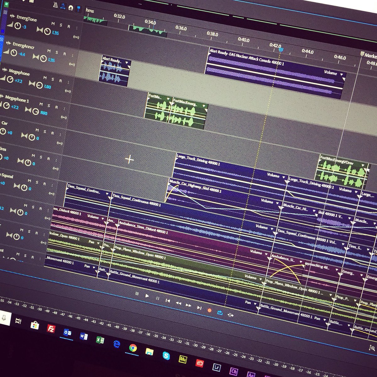 VR360MediaInc's tweet photo. Working on sound design for new #VR #documentary teaser. #vrdoc #360video #audiomix #soundsesign #360production https://t.co/ahpGPx7nxL