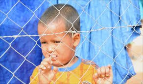 أطفال #أزواد لجوء , فقر, جهل ....وفوق هذا كله لا أحد يهتم لأمرهم ...لكم الله 
#يوم_اللاجئ 
 #اليوم_العالمي_للاجئين 
#مع_اللاجئين 
#UNESCO