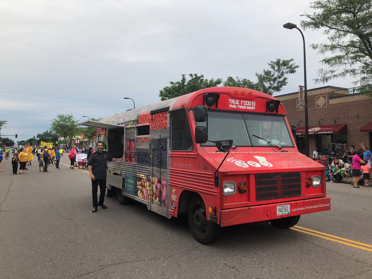 MPS_TrueFood's tweet photo. We had so much fun at the Celebrate Northeast Parade last night! #truefood #MPSstrong https://t.co/vZG1UeTtio