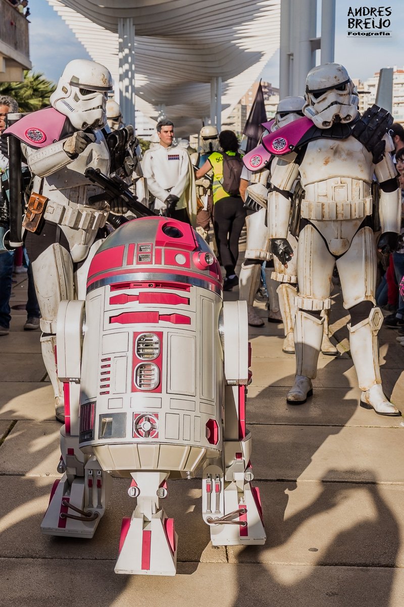 legion501's tweet photo. 😀 @R2KT_Droid estará en Sevilla el próximo 27 de Octubre y R2-KT AmbassaDroid desfilará con nosotros en nuestro X Training Day Sevilla
Y tú, ¿Te lo vas a perder?
#501stLegion #SpanishGarrison #BadGuysDoingGood #TrainingDay2018 #TrainingDaySevilla #R2KT #ThePinkForce https://t.co/wHuhVOJtJ2