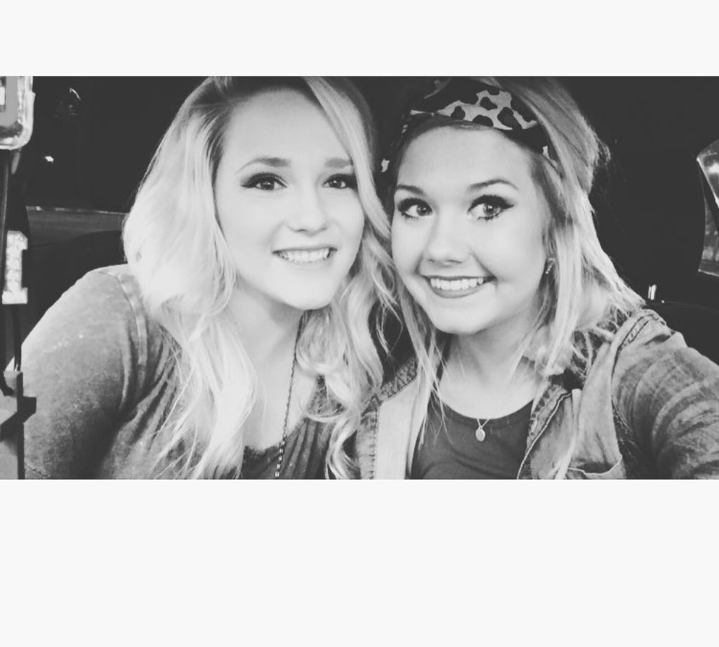 gabbycynthia's tweet image. Happy (late) birthday baby!!!!!!!!❤️❤️❤️❤️❤️ miss your crazy ass.