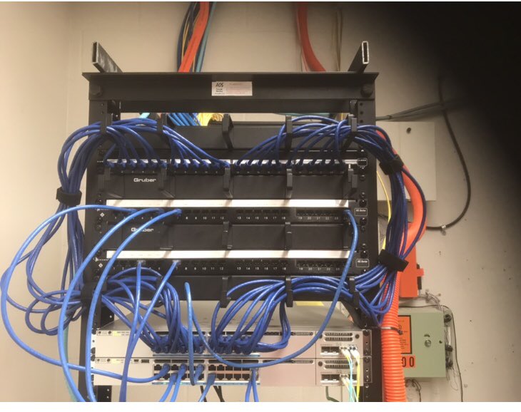 IT_guy8706's tweet image. When your networking OCD kicks in....before and after shots of cable management in two network cabinets. #NetworkingProblems #CableManagement