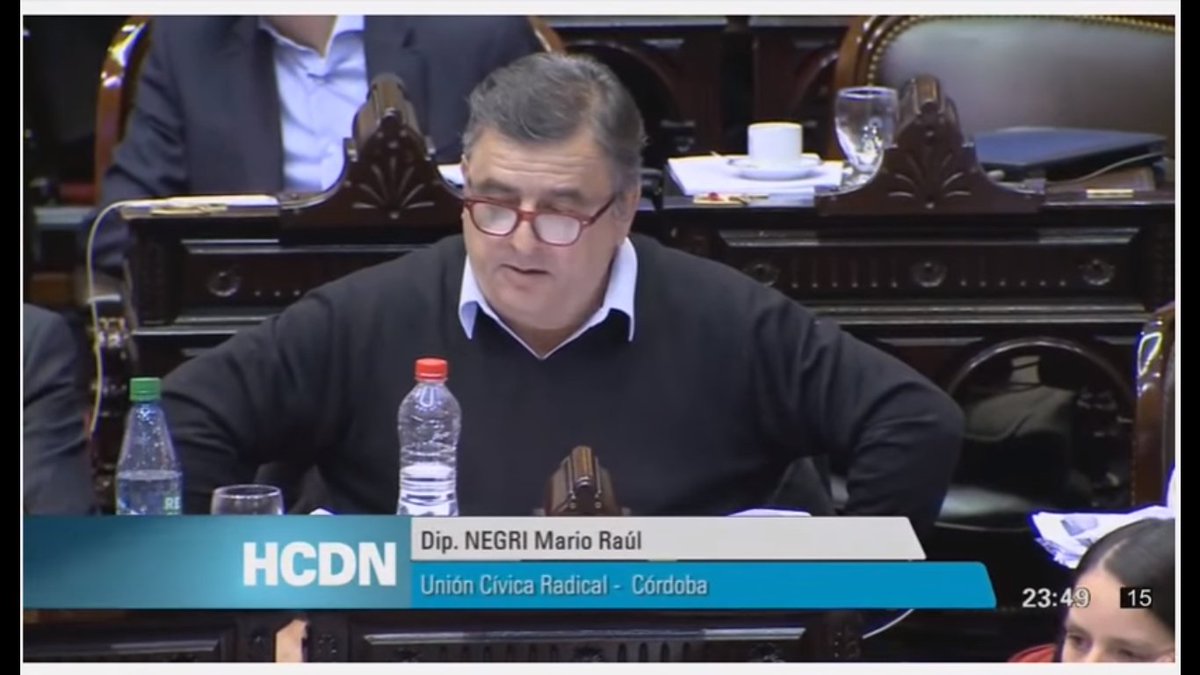 En 3 días se cumplen 2 años desde que en Diputados aprobamos la ley de #ExtincionDeDominio que nos permitirá recuperar lo robado por la corrupción. ¡Pidamos al Senado que la trate ya que a fin de año pierde estado parlamentario!
Mi discurso del 23/6/16
youtube.com/watch?v=kmfeWl…