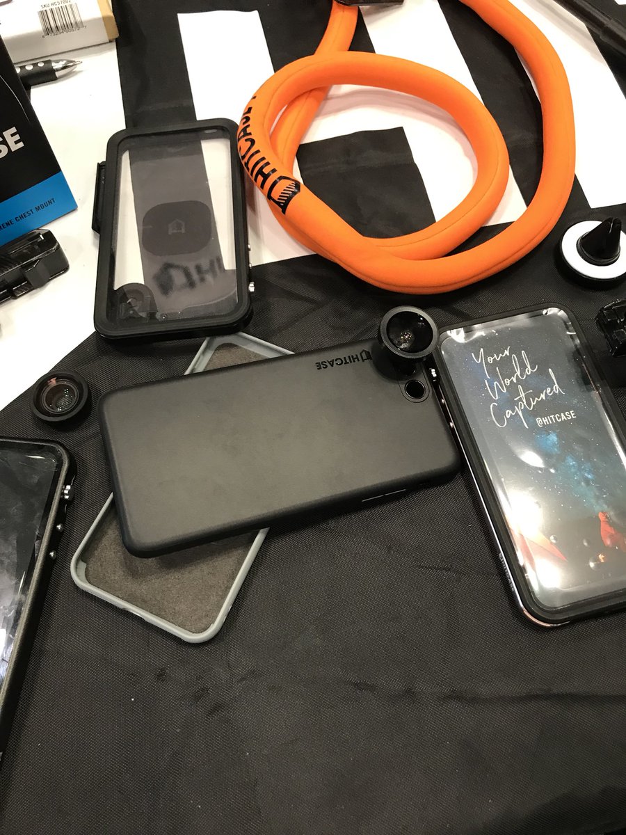tonyinNYC's tweet image. @hitcase @ceweekny clever cases for modern phones! #CEWeekNY #hitcase
