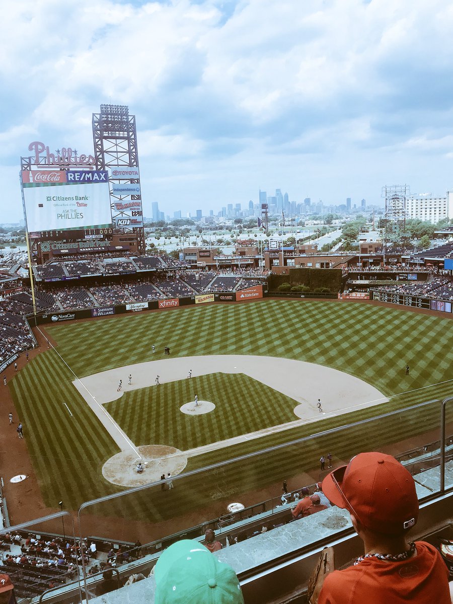 LanceRunion's tweet photo. Philly Skyline 🌃 https://t.co/Jhvd2AG6Nz