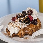 DavidnMargaret's tweet photo. Beat the Hump Day blues with a treat from Dave & Maggie's Café! (Waffles so good they don't need syrup!) Great food at great prices. M-F 8 a.m.-3 p.m. 1351 Palomares Ave., La Verne #DavidandMargaret #ToFosterChange #PBSSoCal https://t.co/0As7UdKv4x