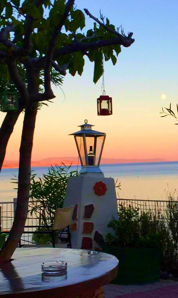 IasmosCafeBar's tweet photo. #IasmosCafeBar #OurView #Summer #Greece #Colors https://t.co/sI2C7s7zaz