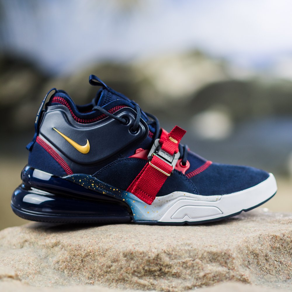 GBsNY's tweet photo. Nike Air Force 270
Available Now!
Men's (7.5-13) $160
AH6772-400
Boy's GS (4-7) $145
AJ8208-400
#nike #nikeaf270 #airforce270 #af270 #gbsneakers
——————————————
📧Email orders: order@gbsneakers.com https://t.co/C4Ocp26BVi