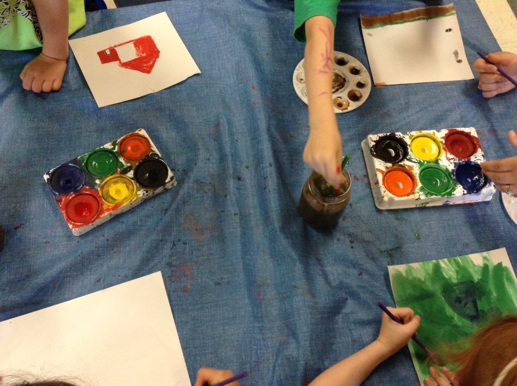 MrsRedgers tweet media