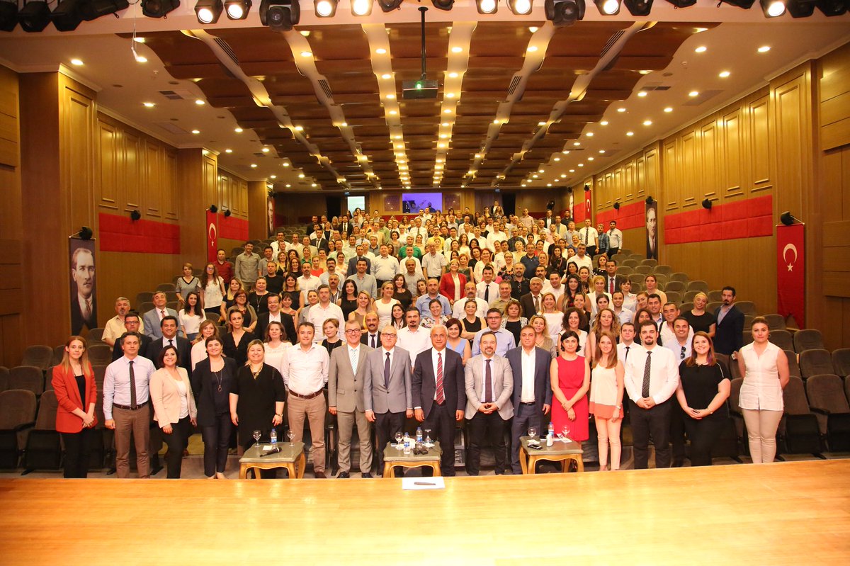 Eğitim kurumları içerik ve yönetimsel açıdan güncelleme yapabildiği ölçüde başarıyı yakalayabilir. Doğa Koleji'nin en farklı yönü de dinamik bir kurum kültürüne sahip olması. İki günlük çalıştayla a dan z ye eğitim bileşenleri güncellendi. <a href="/AliRizaLule/">Ali Rıza Lüle</a>  <a href="/Doga_ikegitim/">Doğa Koleji İK Eğitim Birimi</a> <a href="/salhakbay/">Salih Akbay</a>