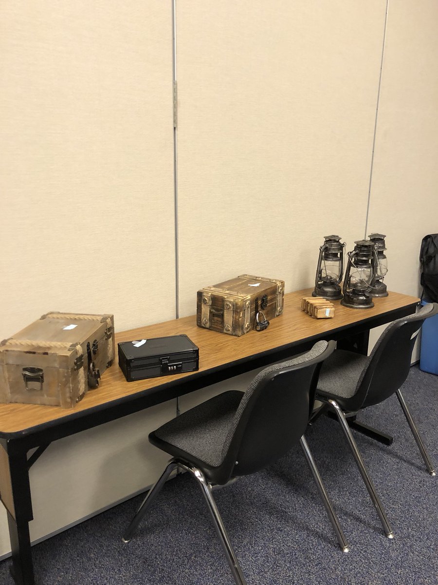techexpeditions's tweet image. So intrigued by the elaborate set up of this #breakoutEDU #r12transformED