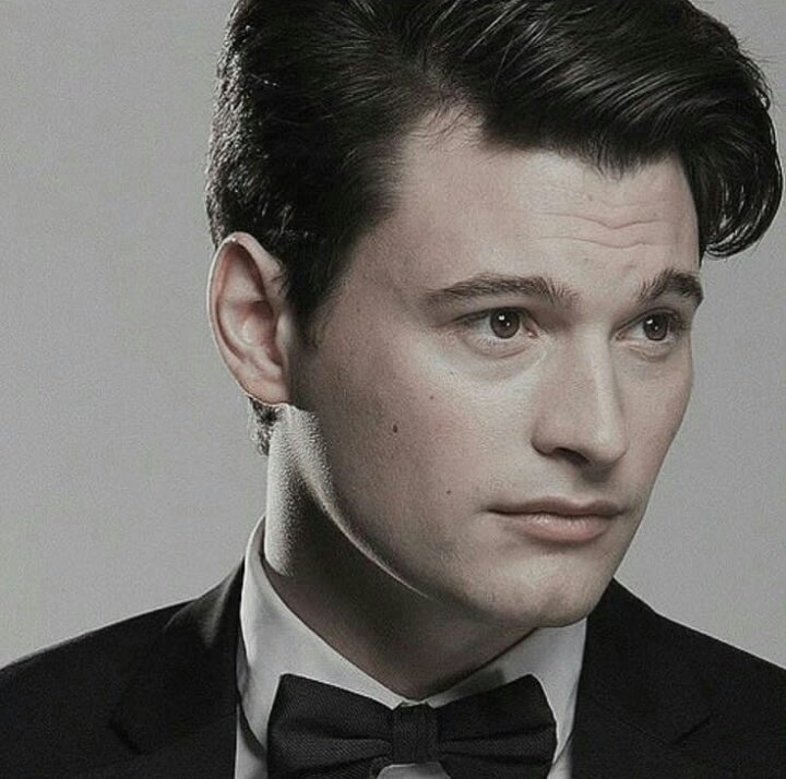 брайан декарт детройт. актер сыгравший коннора. коннор актер брайан дечарт. брайан декарт. коннор актер брайан дечарт.