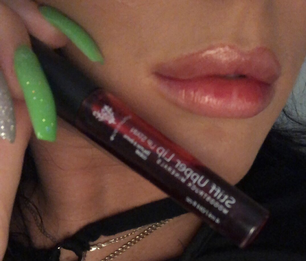 ci_cote's tweet photo. Light cover lipstick! 💄 #lipstain #younique color 👉 Sappy!! Get your on 💋 https://t.co/xAdfzzIrbA 💋 ! #vegancosmetics #COSMETICS #lips Get #sexylips https://t.co/6G9b7nNy2U
