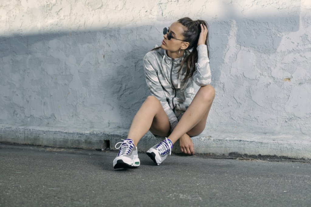 air max 95 womens on feet