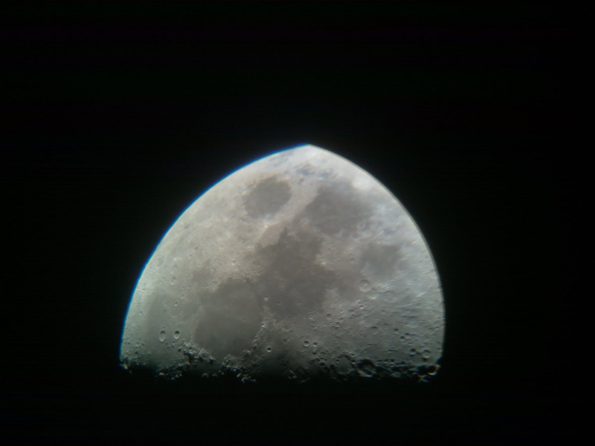nico69400's tweet image. Test ce soir de la #picam sur le télescope avec zoom 7-21. 
À grand coup de raspistill pour le moment. Faut que je trouve un soft qui va bien. Si quelqu’un a une idée je suis preneur. Cc @framboise314
 
Je me verrais bien faire tout ça sur ma future @DiskioPi