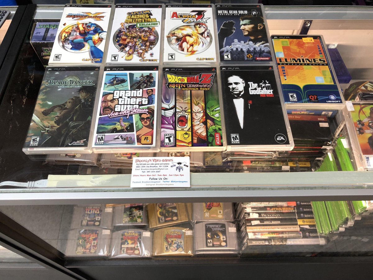 bklynvideogames's tweet photo. Some of todayโs small trade-ins #sony #psp #megamanxmaverickhunter #capcomclassicscollectionreloaded #streetfighteralpha3max #metalgearsolidportableopsplus #bladedancerlineageoflight #grandtheftautovicecitystories #dragonballzshinbudokaianotherroad #thegodfathermobwars #videogame https://t.co/qFoMQ2lxxZ