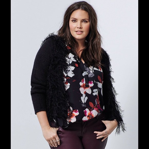 So good I had to share! Check out all the items I'm loving on @Poshmarkapp #poshmark #fashion #style #shopmycloset #multicolorbeads #swarovski #torrid: bnc.lt/focc/NdsXiYfAUN