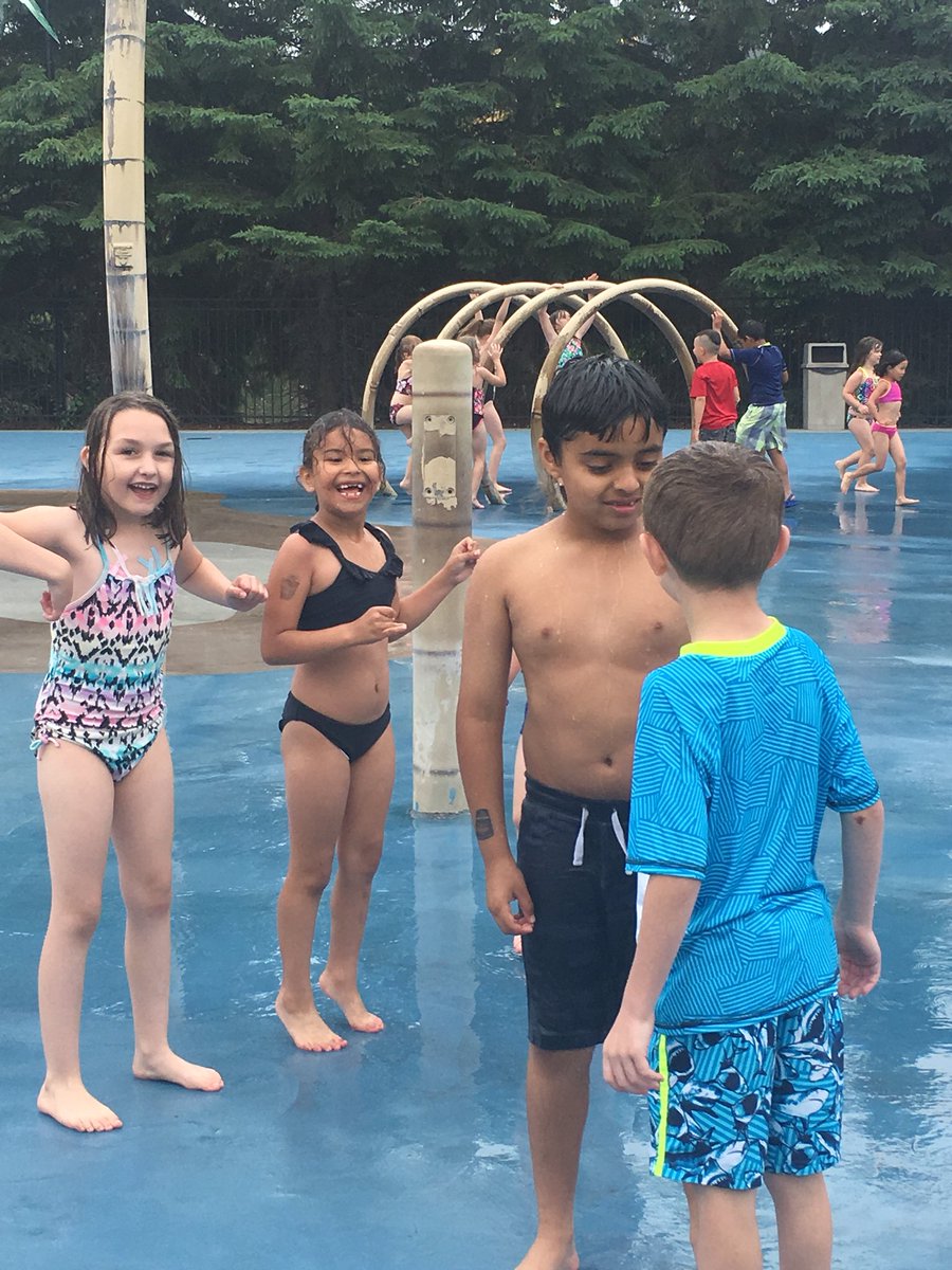 AlpineRm12's tweet photo. We had a great day at the splash pad and visiting the zoo animals at Waterloo Park-Lion’s Lagoon today!! What a great day, thank you so much to all of our amazing volunteers! We couldn’t have done it without you. 💦☀️🐖🐐🕶 https://t.co/DECBzTK4Qo