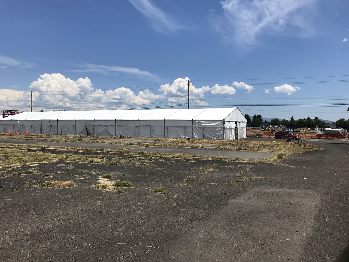 BomberFireworks's tweet image. Tents going up in Clark County.  Sales start June 28th at noon.  Watch for new product arrivals and special deals announced soon! #clarkcountyfireworks #vancouverfireworks