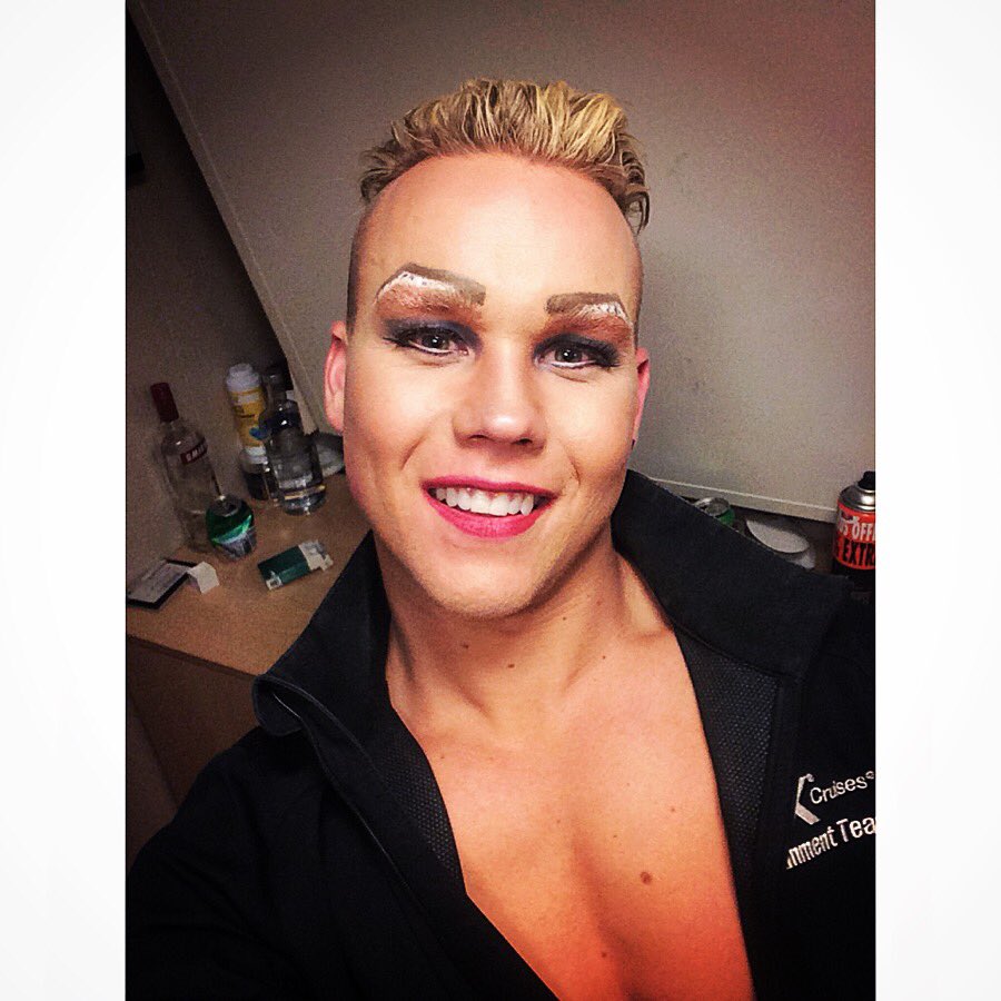 Nickskein's tweet photo. Travelling life! #gaysthattravel #celebritycruiseline #celebritysilhouette #2018 #yolo #DragRace #dragnights #allingoodfun https://t.co/YAVIh8tkrB