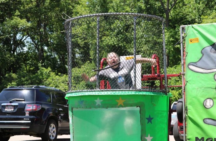 cmulvey32's tweet photo. The dunk tank was a hit at field day! https://t.co/WhssIWJ9Yj