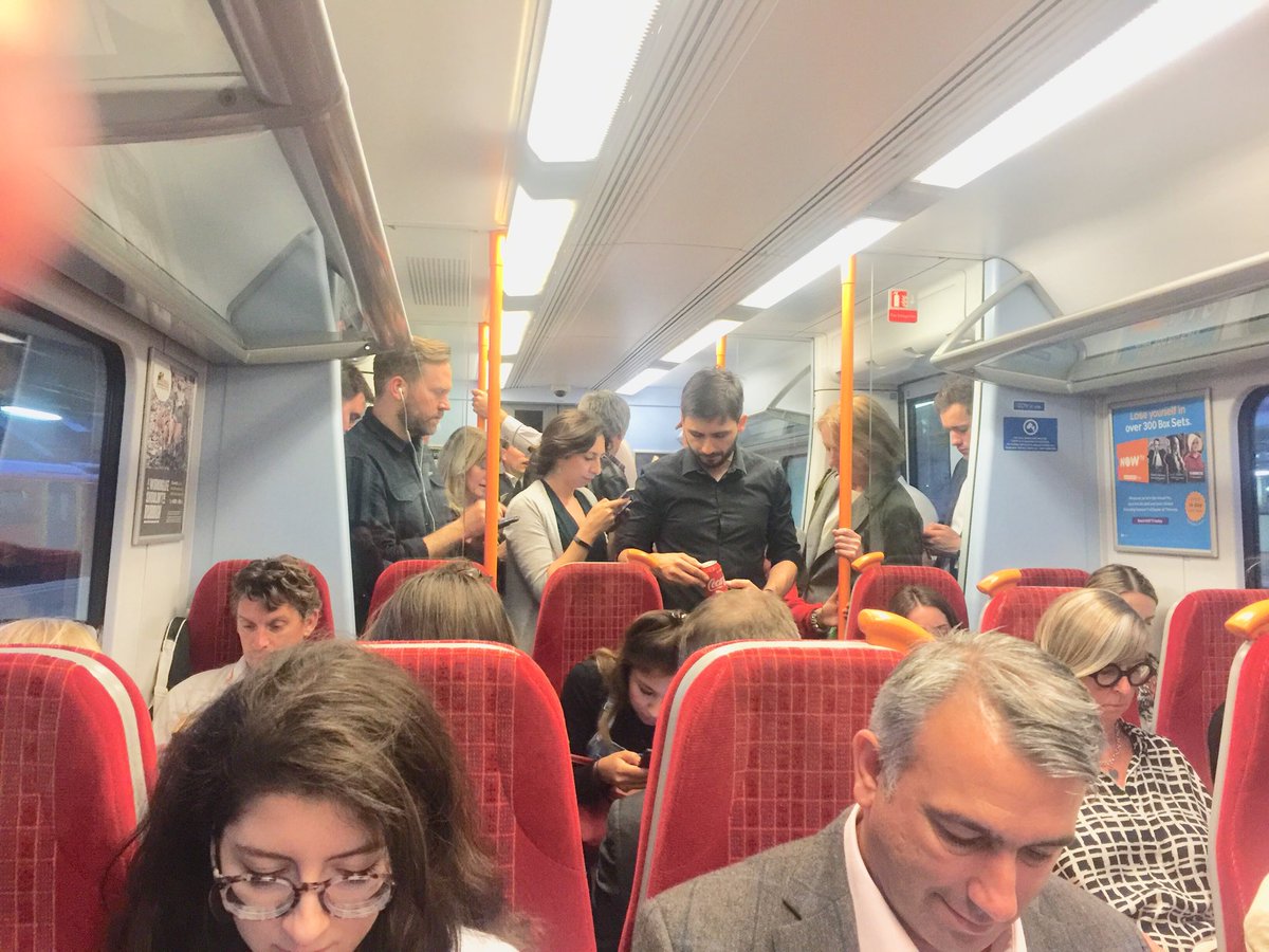 ⁦⁦<a href="/SWRpresse/">SWR</a>⁩ ⁦<a href="/SW_Help/">SWR Help</a>⁩ Of about 20 carriages, you run only the front 4 leaving people paying full price in packed conditions, about 20 standing on this carriage alone.