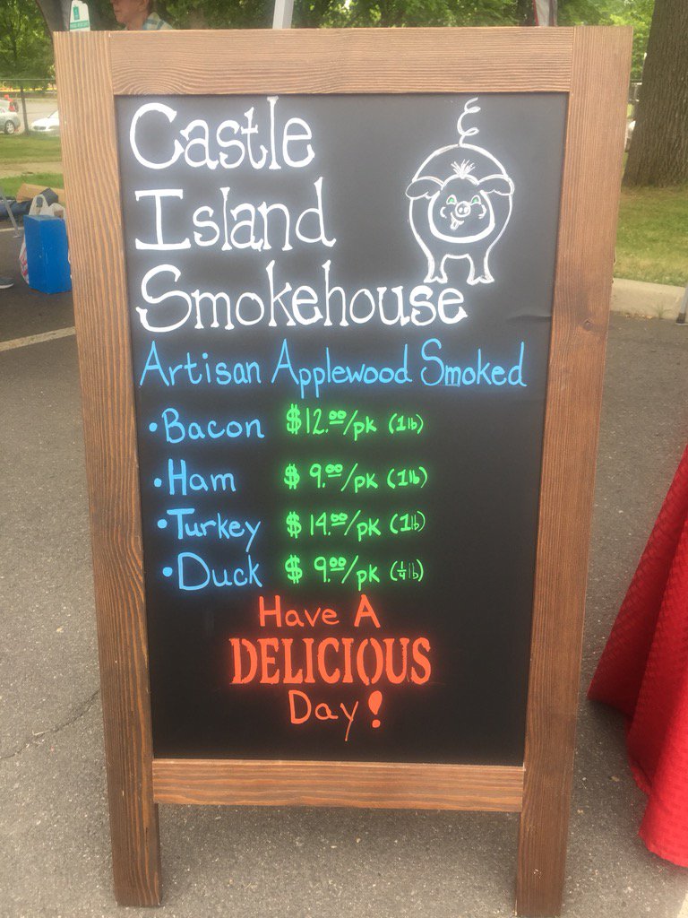 KitchenSnaps's tweet photo. @CastleIslandSH #bacon #local #sustainable #bordentowncity #NJ #farmersmarket https://t.co/b7Ye6oSTK2