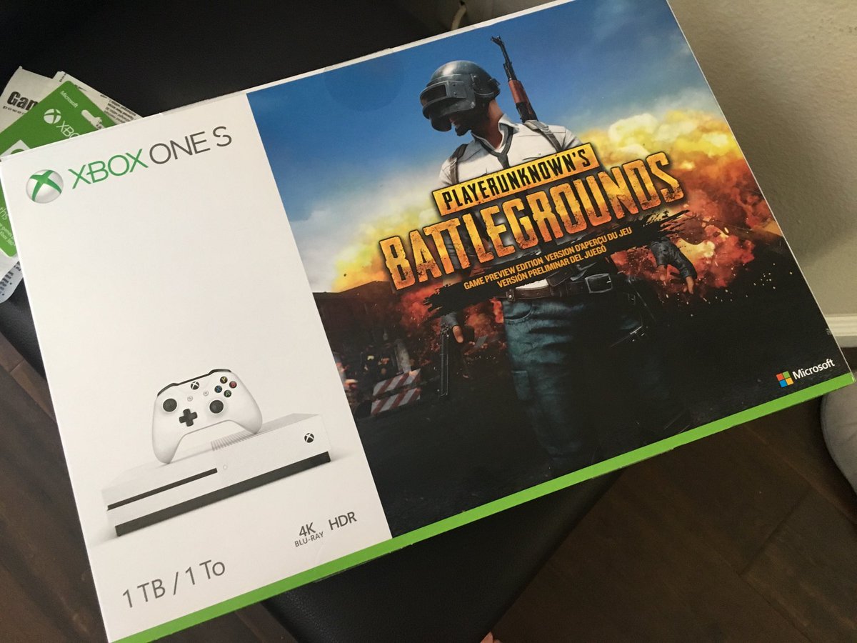 TrentKaniuga's tweet photo. Finally broke down and got an xbox. What do I need to be playing besides pubg? #XboxOne https://t.co/Elz6uxrGsO